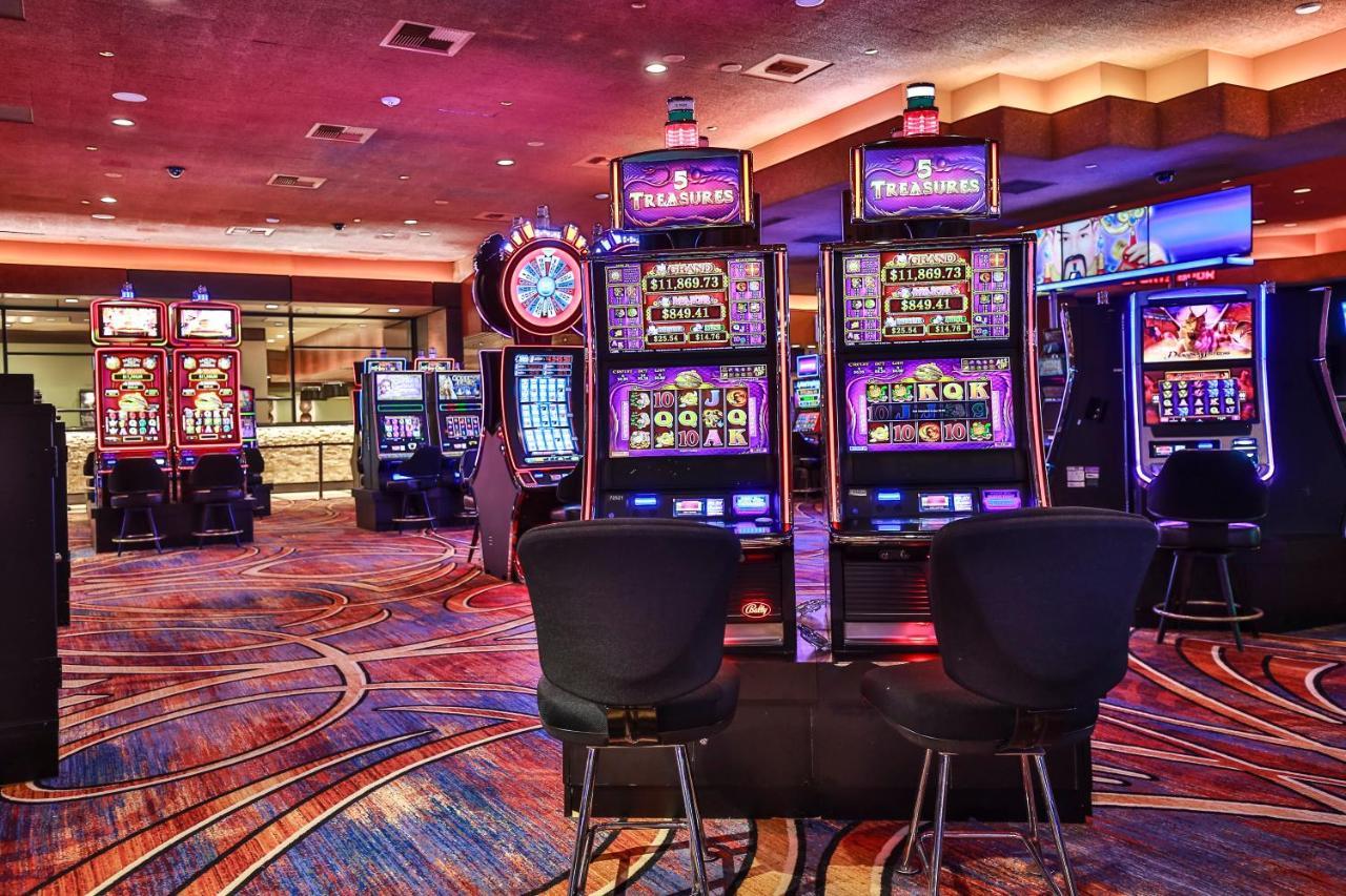 Cactus Petes Resort & Horseshu Hotel Jackpot Bagian luar foto