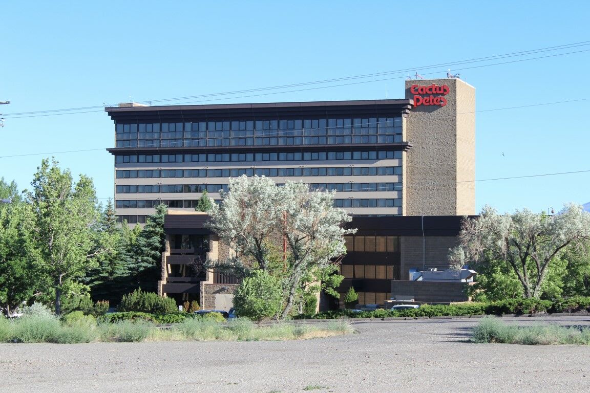 Cactus Petes Resort & Horseshu Hotel Jackpot Bagian luar foto